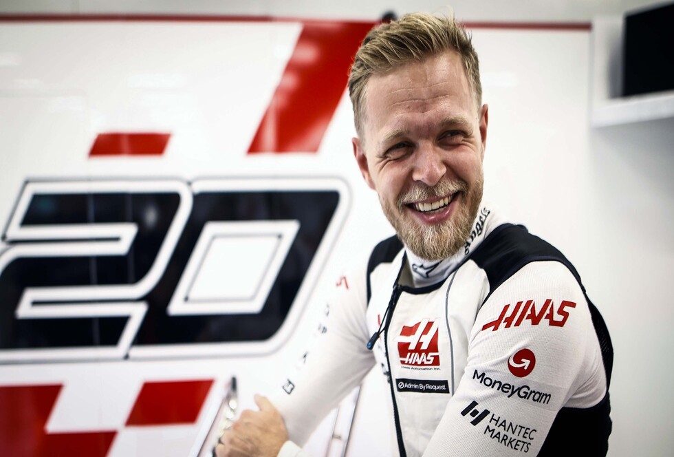 JEDDAH STREET CIRCUIT, SAUDI ARABIA - MARCH 18: Kevin Magnussen, Haas F1 Team during the Saudi Arabian GP at Jeddah Street Circuit on Saturday March 18, 2023 in Jeddah, Saudi Arabia. (Photo by Andy Hone / LAT Images)